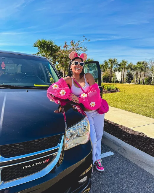 Evelyn Regly — AZ Car Rental