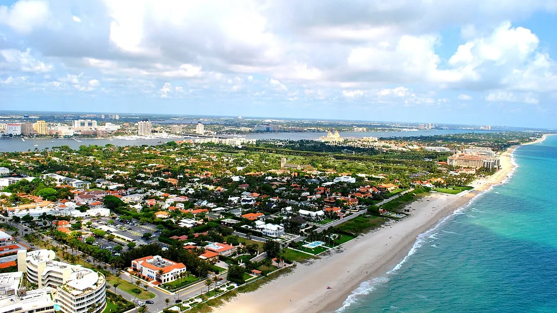 Vista aérea de la costa de Palm Beach